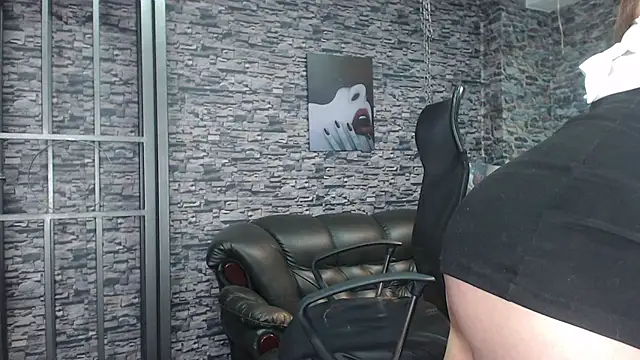 camilleDiaz16 online show from January 13, 2025, 9:31 pm