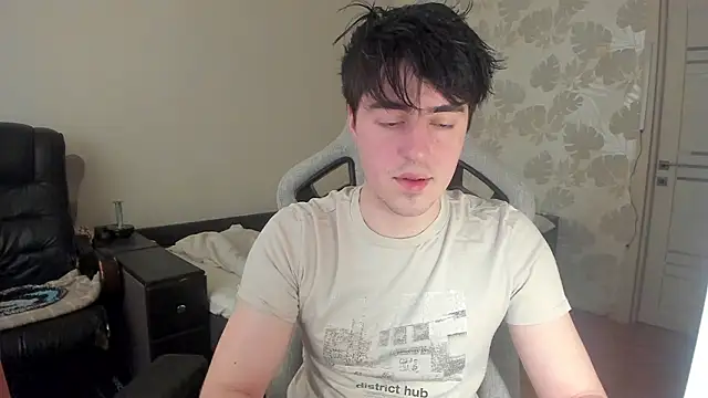 Snapshot of Knuckles17 chatting on March 27, 2026, 1:55 pm Knuckles17 online show from March 27, 2026, 1:55 pm