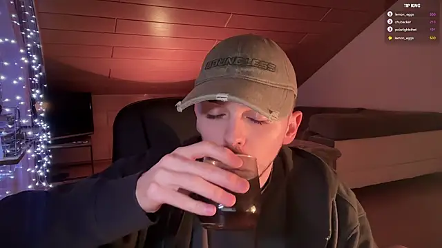 naked psy online show from February 9, 2025, 11:57 pm