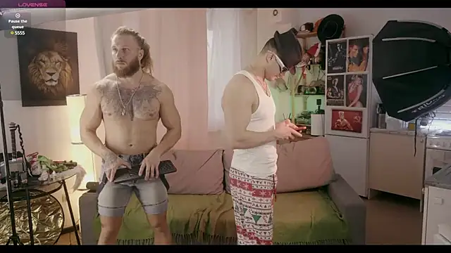 rusbigpaul online show from February 2, 2025, 12:02 pm