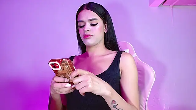  girl fernanda  online show from March 8, 2025, 2:34 am