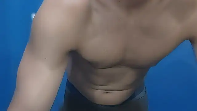 Snapshot of ElmaCannon chatting on February 26, 2025, 1:21 am ElmaCannon online show from February 26, 2025, 1:21 am