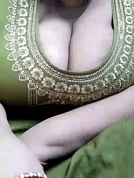 Snapshot of Seema_99 chatting on January 18, 2025, 7:59 am Seema 99 online show from January 18, 2025, 7:59 am