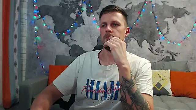 VikingChrisss online show from December 21, 2024, 10:06 am