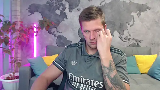 VikingChrisss online show from November 4, 2025, 10:36 am