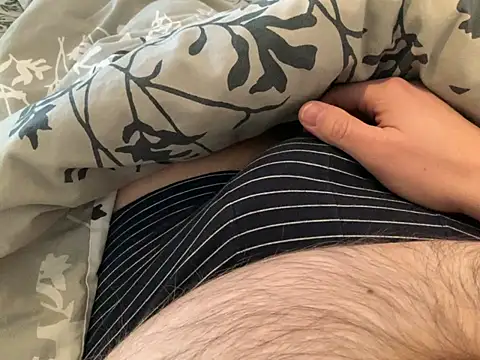 Snapshot of Benni81nrw chatting on February 4, 2026, 3:40 pm Benni81nrw online show from February 4, 2026, 3:40 pm