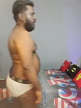 Rayansmith  online show from November 6, 2025, 2:40 pm