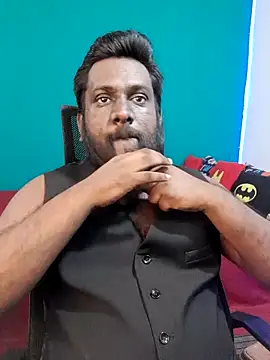 Rayansmith  online show from April 5, 2026, 8:17 pm