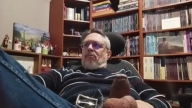 Snapshot of Mandra_is_a_whore chatting on November 24, 2025, 10:31 pm Mandra is a whore online show from November 24, 2025, 10:31 pm