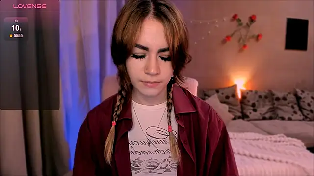 Snapshot of _selectrra chatting on December 2, 2025, 8:59 pm selectrra online show from December 2, 2025, 8:59 pm