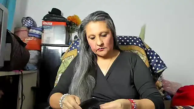 merlyna goldens online show from May 16, 2026, 4:20 am