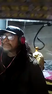 Snapshot of davidatration15 chatting on February 23, 2025, 2:29 am davidatration15 online show from February 23, 2025, 2:29 am