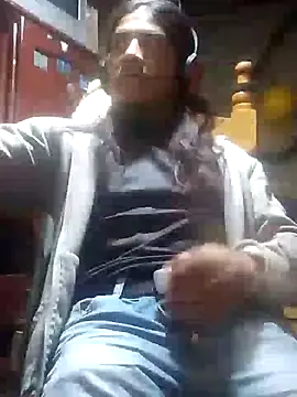 Snapshot of davidatration15 chatting on October 23, 2025, 1:27 am davidatration15 online show from October 23, 2025, 1:27 am