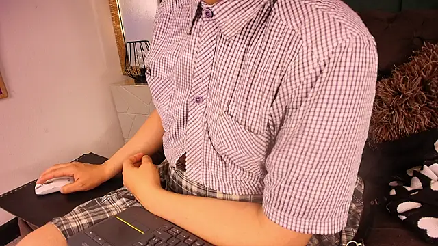 Satuurn  online show from March 14, 2026, 2:22 pm