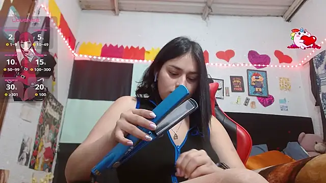 Snapshot of Saray_extrovert_ chatting on February 4, 2026, 3:56 am Saray extrovert online show from February 4, 2026, 3:56 am