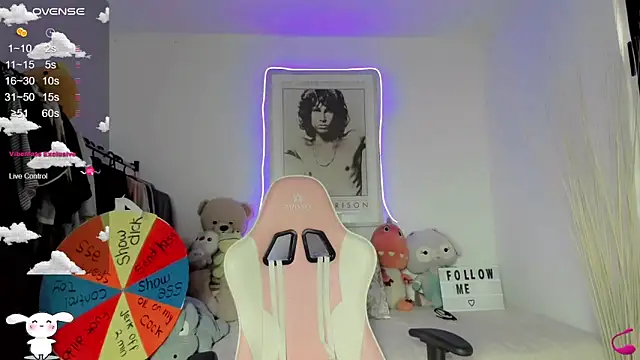 lucas cute online show from February 26, 2025, 3:41 pm