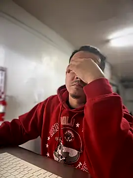 Snapshot of PeterGrandee chatting on December 3, 2024, 8:28 pm PeterGrandee online show from December 3, 2024, 8:28 pm