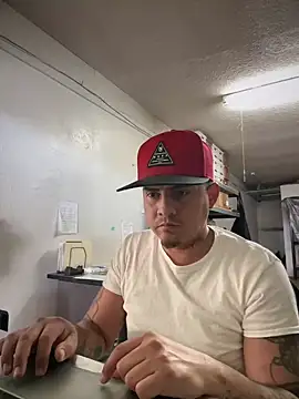 Snapshot of PeterGrandee chatting on December 4, 2024, 9:02 pm PeterGrandee online show from December 4, 2024, 9:02 pm