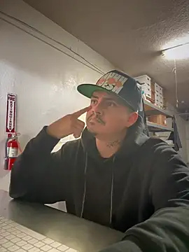 Snapshot of PeterGrandee chatting on January 22, 2025, 9:10 pm PeterGrandee online show from January 22, 2025, 9:10 pm