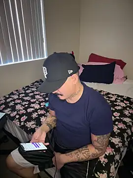 Snapshot of PeterGrandee chatting on October 23, 2025, 6:28 pm PeterGrandee online show from October 23, 2025, 6:28 pm