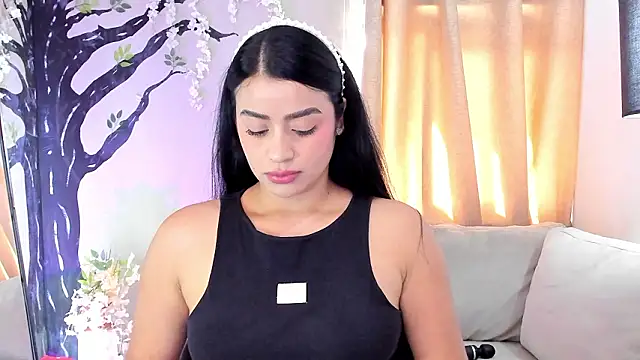 Paula Desousa online show from February 5, 2026, 7:29 pm