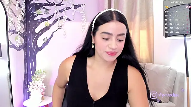 Snapshot of Paula_Desousa chatting on March 23, 2026, 3:27 pm Paula Desousa online show from March 23, 2026, 3:27 pm