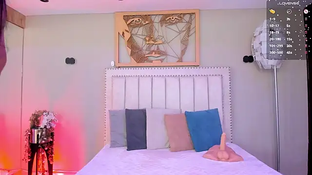 Snapshot of Paula_Desousa chatting on April 11, 2026, 4:55 pm Paula Desousa online show from April 11, 2026, 4:55 pm