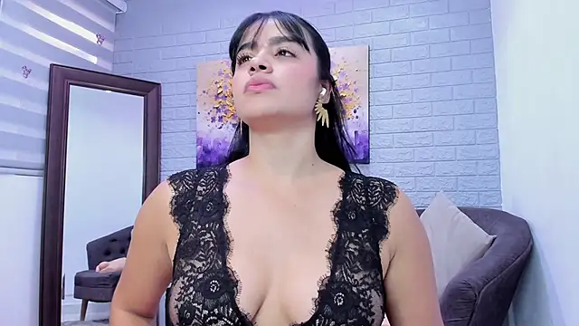 Snapshot of Paula_Desousa chatting on April 12, 2026, 4:56 pm Paula Desousa online show from April 12, 2026, 4:56 pm