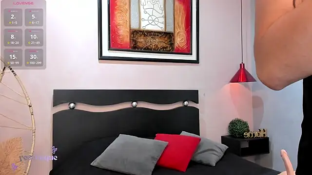Paula Desousa online show from July 12, 2026, 6:21 pm