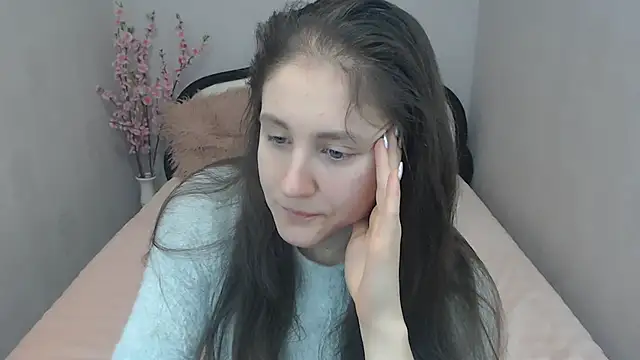 Holliy Cooper online show from January 29, 2025, 9:33 am