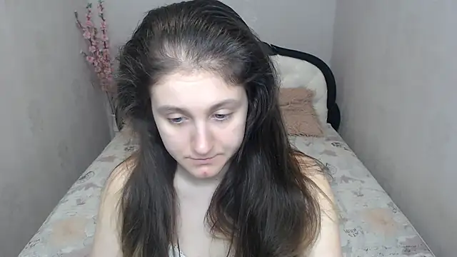 Snapshot of Holliy_Cooper chatting on May 27, 2026, 6:43 am Holliy Cooper online show from May 27, 2026, 6:43 am