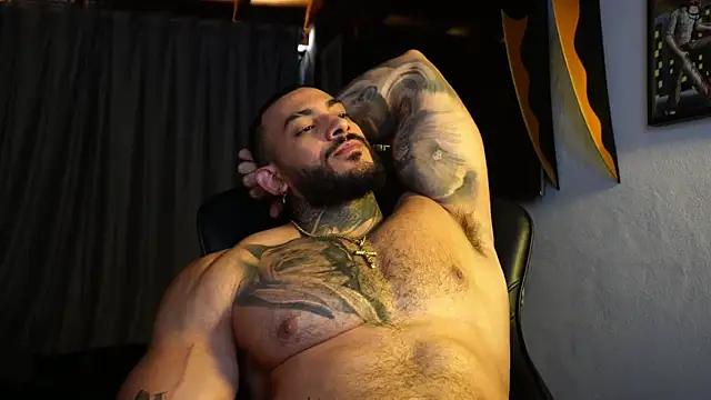 jacksonc  online show from April 21, 2026, 2:56 pm