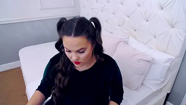 RavishingJenna online show from February 11, 2026, 8:03 pm