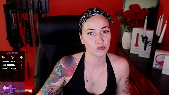 Snapshot of _Jane_Warren_ chatting on March 13, 2025, 5:39 pm  Jane Warren  online show from March 13, 2025, 5:39 pm