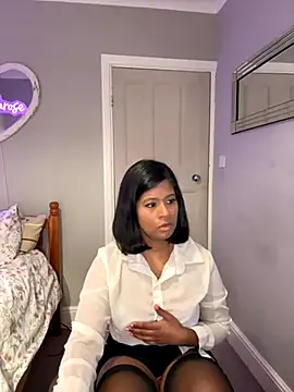 RoseMelanie online show from November 16, 2025, 7:58 am