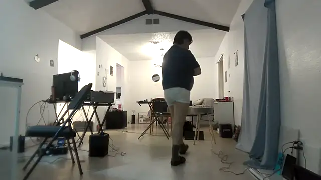 Peachestabby147 online show from February 26, 2026, 5:39 am