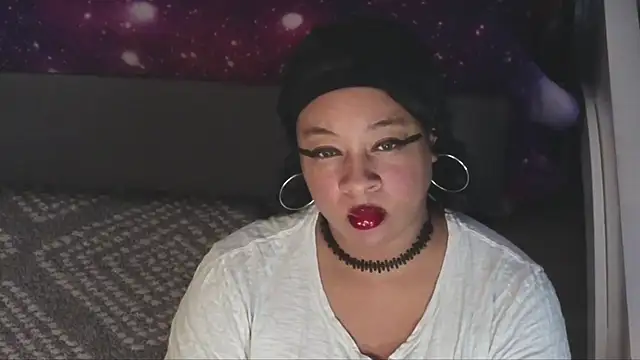 temptressbeauty24 online show from December 8, 2024, 9:57 am