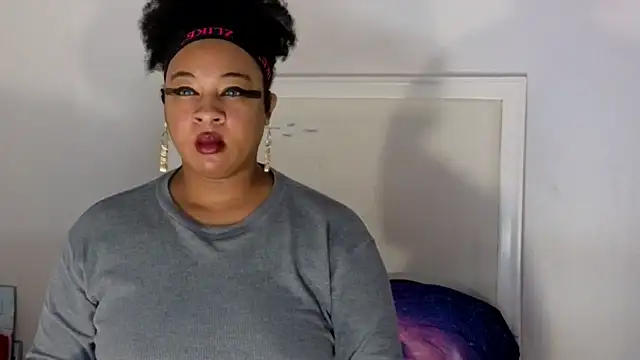 temptressbeauty24 online show from December 12, 2024, 4:59 am