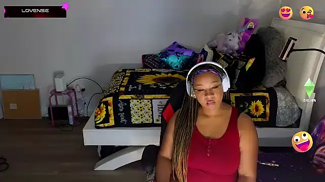 temptressbeauty24 online show from February 25, 2025, 7:31 am