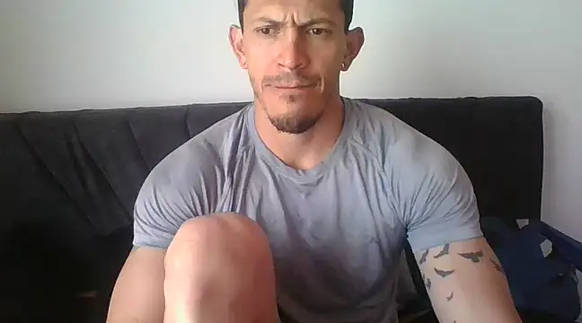 Snapshot of Alde_barahh chatting on February 12, 2025, 10:04 pm Alde barahh online show from February 12, 2025, 10:04 pm