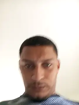 emrehliug12 online show from March 11, 2026, 6:47 pm