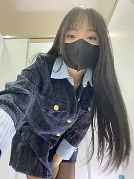 Snapshot of Asia-Lynn chatting on January 20, 2025, 11:02 am Asia-Lynn online show from January 20, 2025, 11:02 am