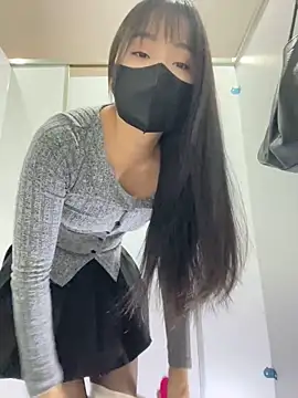 Snapshot of Asia-Lynn chatting on March 12, 2025, 10:48 am Asia-Lynn online show from March 12, 2025, 10:48 am