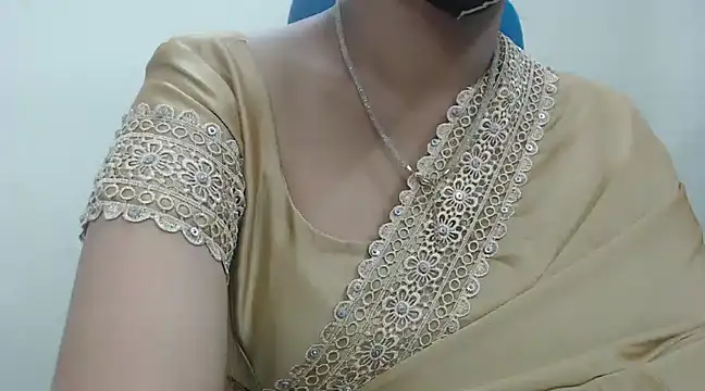 Snapshot of Lovely_Siri_23 chatting on January 19, 2025, 5:49 pm Lovely Siri 23 online show from January 19, 2025, 5:49 pm