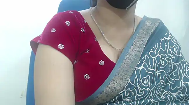 Snapshot of Lovely_Siri_23 chatting on January 23, 2025, 9:50 pm Lovely Siri 23 online show from January 23, 2025, 9:50 pm