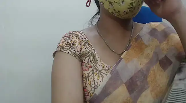 Snapshot of Lovely_Siri_23 chatting on March 3, 2025, 9:55 am Lovely Siri 23 online show from March 3, 2025, 9:55 am