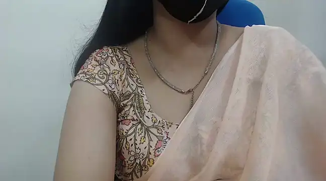 Snapshot of Lovely_Siri_23 chatting on March 17, 2025, 7:48 pm Lovely Siri 23 online show from March 17, 2025, 7:48 pm