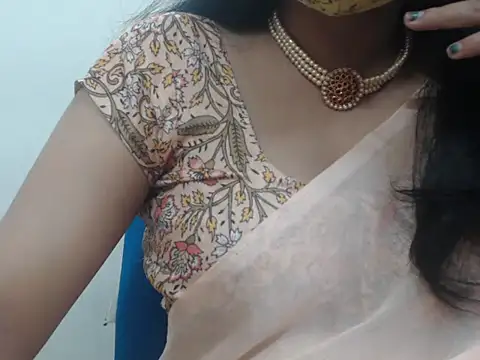 Lovely Siri 23 online show from February 11, 2026, 5:45 am