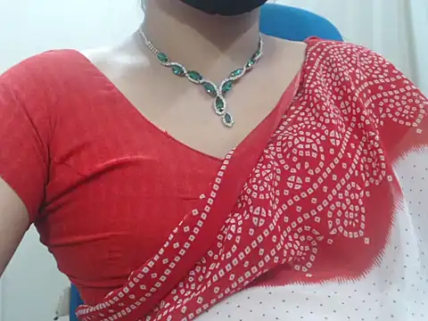 Lovely Siri 23 online show from June 20, 2026, 7:49 pm