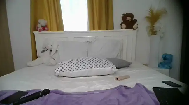 NAUGHTY  EBONY online show from February 10, 2025, 7:04 am